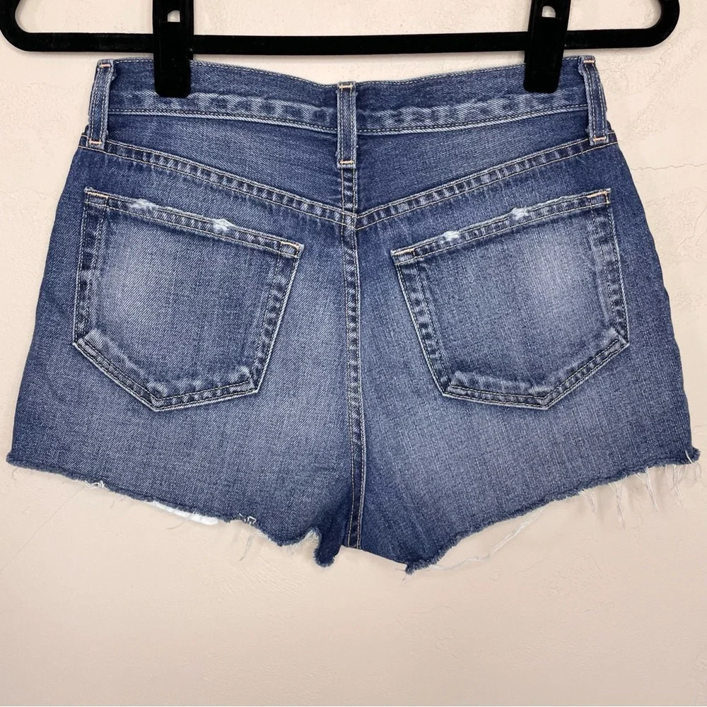 L'agence Marilyn High Rise Denim Short in Newberry - Picture 3 of 17